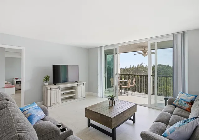 3910-inverrary-blvd-708-b-lauderhill-fl-33319/hzid_dda7a344