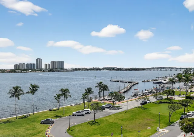 301-lake-shore-dr-711-lake-park-fl-33403/hzid_128e5319