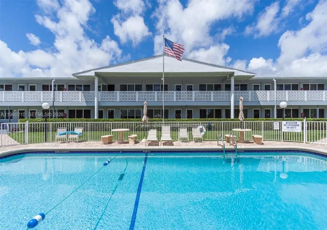 600-layne-216-hallandale-beach-fl-33009/hzid_712760ce