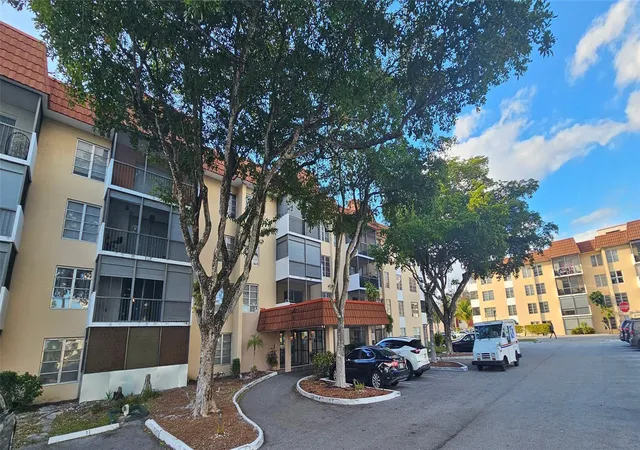 4156-inverrary-dr-204-lauderhill-fl-33319/hzid_6869a1a1