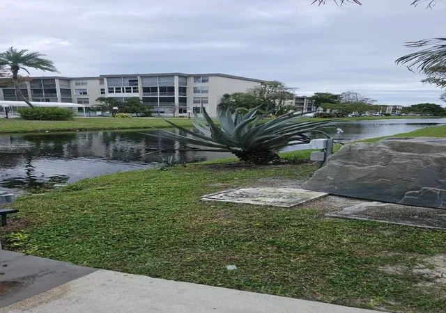 4851-nw-26th-ct-342-lauderdale-lakes-fl-33313/hzid_1b2b1b5d