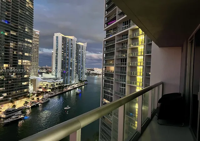 Icon Brickell Tower