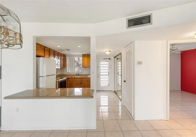 8081-n-sunrise-lakes-dr-203-sunrise-fl-33322/hzid_f01ebe70
