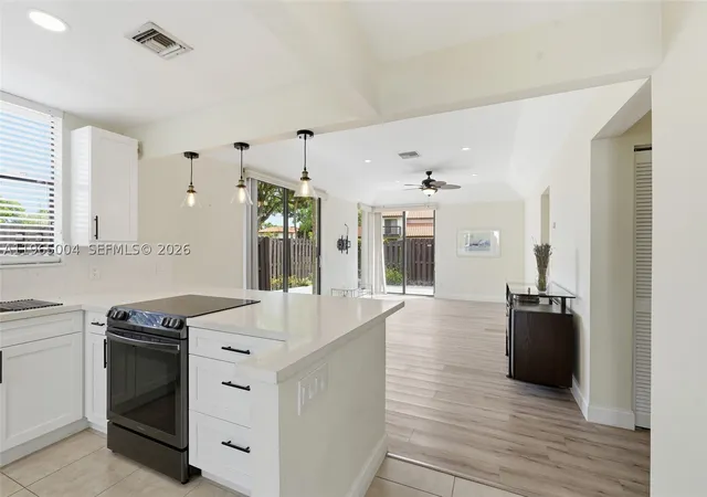 5726-fox-hollow-dr-a-boca-raton-fl-33486/hzid_86dcec0f