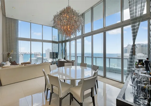 495-brickell-avenue-2201-miami-fl-33131/hzid_f0d06c53