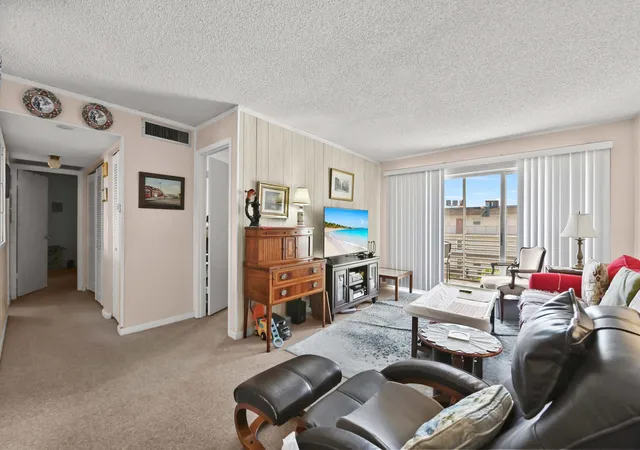 721-lori-dr-313-palm-springs-fl-33461/hzid_b11ac035