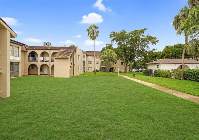 2710-riverside-dr-106-a-coral-springs-fl-33065/hzid_751bc9c5
