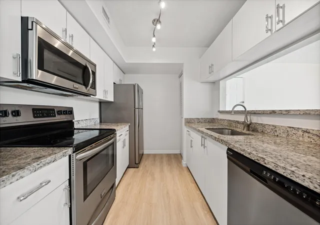 117-yacht-club-way-205-hypoluxo-fl-33462/hzid_ba22e1a1