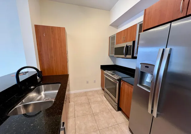 233-s-federal-hwy-uph04-boca-raton-fl-33432/hzid_dc7a9db3