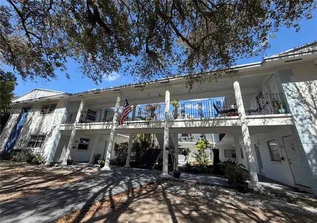 3515-van-buren-st-102-hollywood-fl-33021/hzid_b2437ecc