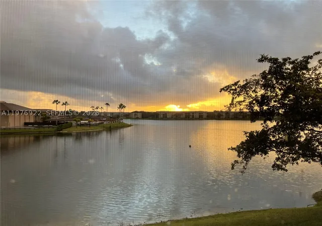 1301-sw-134th-way-312b-pembroke-pines-fl-33027/hzid_a5804124