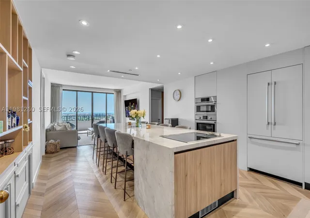 151-crandon-blvd-1035-key-biscayne-fl-33149/hzid_e8bb52d7