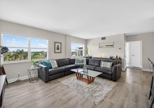 2555-ne-11th-st-609-fort-lauderdale-fl-33304/hzid_3a4377ef