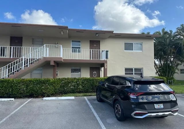 7605-nw-5th-ct-nw-208-margate-fl-33063/hzid_492e3efd