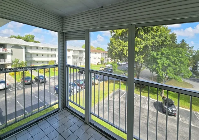 1201-hillcrest-ct-302-hollywood-fl-33021/hzid_4a08b58f