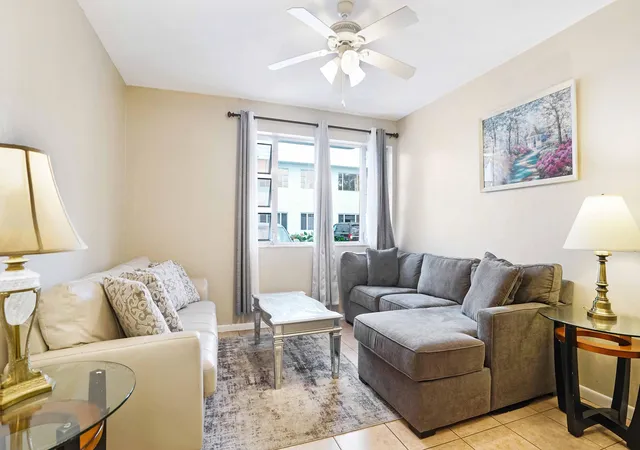 412-s-cypress-rd-205-pompano-beach-fl-33060/hzid_672139cc