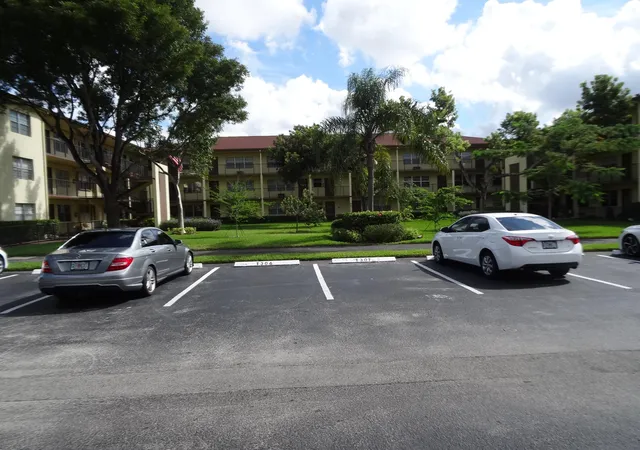 151-sw-135th-ter-303t-pembroke-pines-fl-33027/hzid_0f1f3187