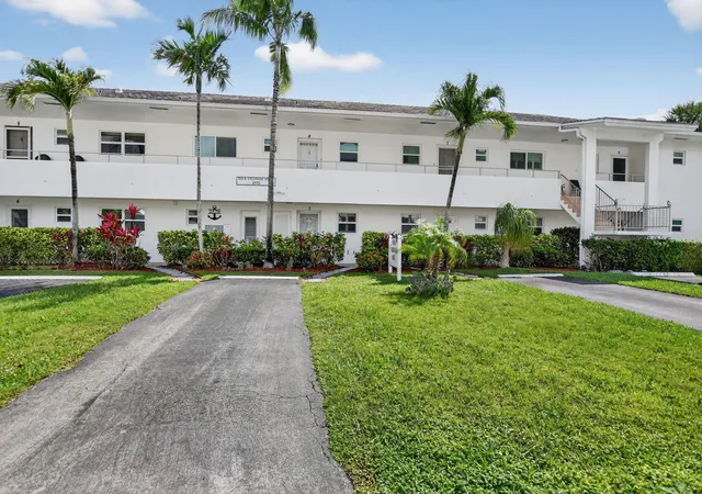 2570-banyan-rd-unit-3-boca-raton-fl-33432/hzid_1c43227f