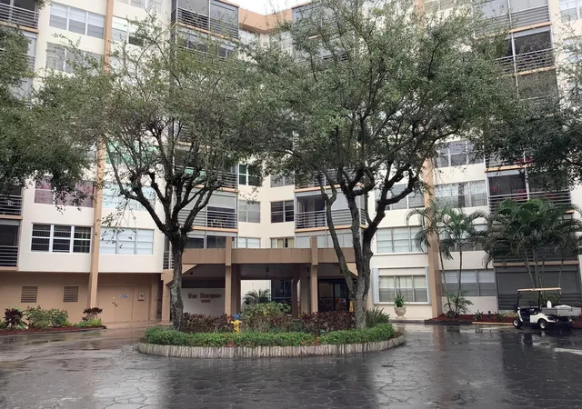 1300-saint-charles-pl-unit-ph13-pembroke-pines-fl-33026/hzid_9d050355
