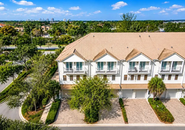 6841-n-lakeside-cir-n-109-1-davie-fl-33314/hzid_de130530