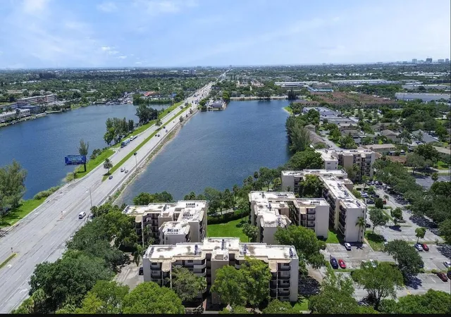 3550-blue-lake-dr-404-pompano-beach-fl-33064/hzid_5462af51
