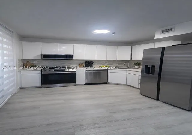 671-ne-195th-st-219-e-miami-fl-33179/hzid_15624009
