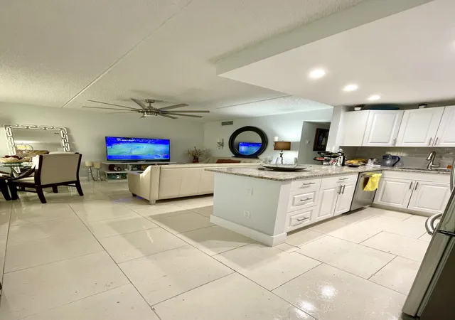 3200-springdale-blvd-107-palm-springs-fl-33461/hzid_f42637d9