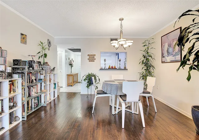 1100-colony-point-cir-302-pembroke-pines-fl-33026/hzid_06a07d3b
