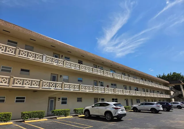 3400-nw-48th-ave-lauderdale-lakes-fl-33319/hzid_c2d97098