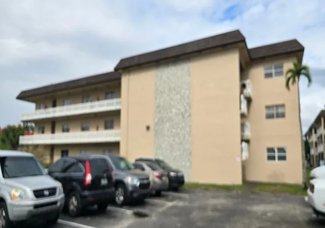 5861-nw-16th-pl-201-sunrise-fl-33313/hzid_c4effe40