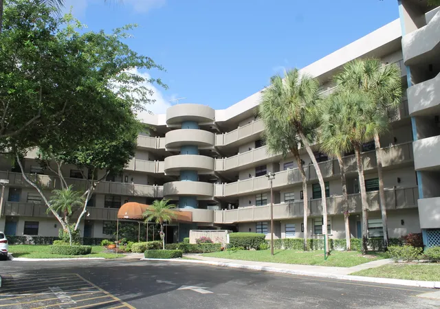 1100-colony-point-cir-314-pembroke-pines-fl-33026/hzid_43a3d04e