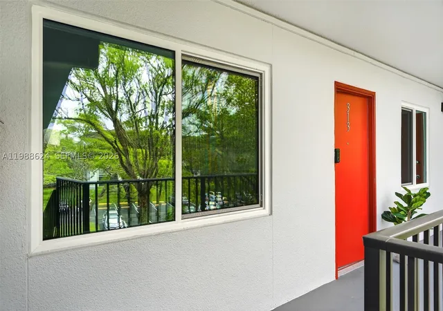 1301-sw-134th-way-313b-pembroke-pines-fl-33027/hzid_d1a5fd28