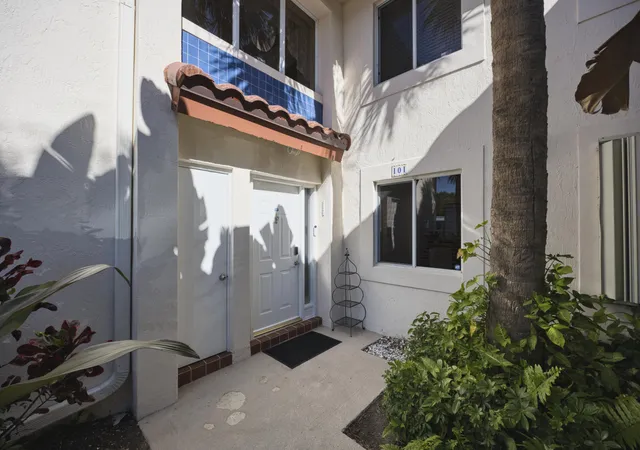 380-nw-67th-st-apt-101-boca-raton-fl-33487/hzid_d3f987bc