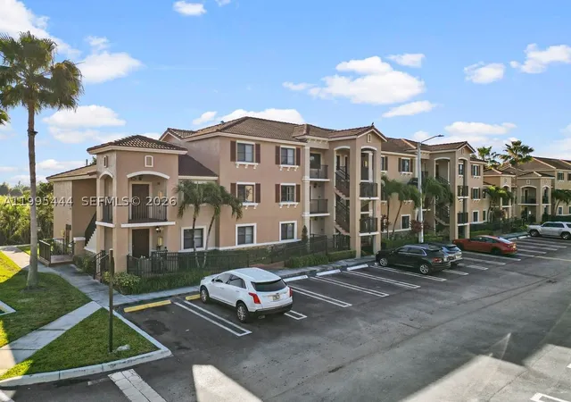 22441-sw-88th-pl-202-5-cutler-bay-fl-33190/hzid_914b33e0