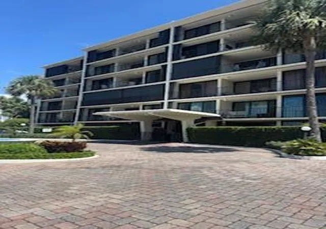 225-s-beach-rd-unit-205-jupiter-fl-33469/hzid_a5bbae87