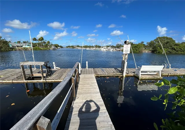 725-hummingbird-way-212-north-palm-beach-fl-33408/hzid_0664d4e7