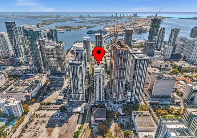 11-ne-6th-street-2214-miami-fl-33132/hzid_a9075751