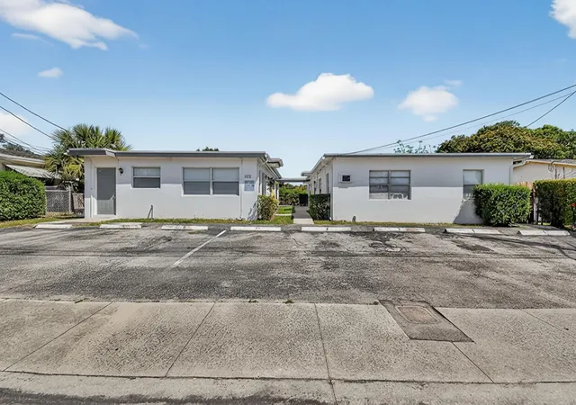 1172-w-34th-st-1-riviera-beach-fl-33404/hzid_fc87299e