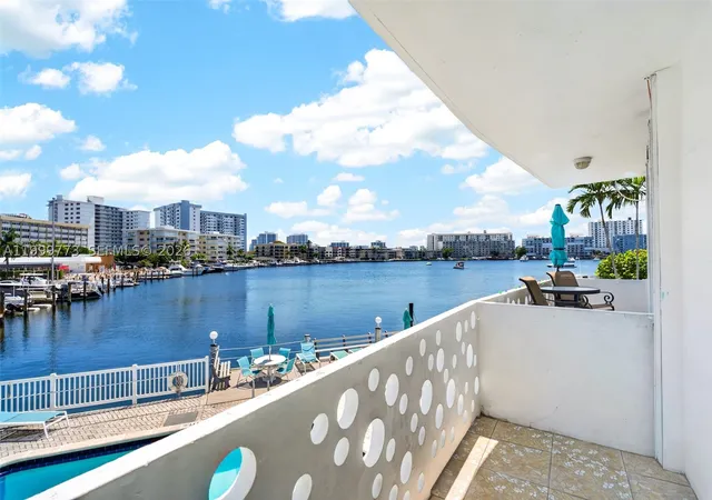 2500-diana-dr-216-hallandale-beach-fl-33009/hzid_da8e0e54