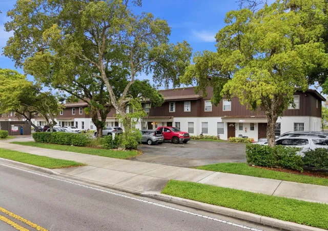 3920-woodside-dr-apt-11-coral-springs-fl-33065/hzid_95e7c208