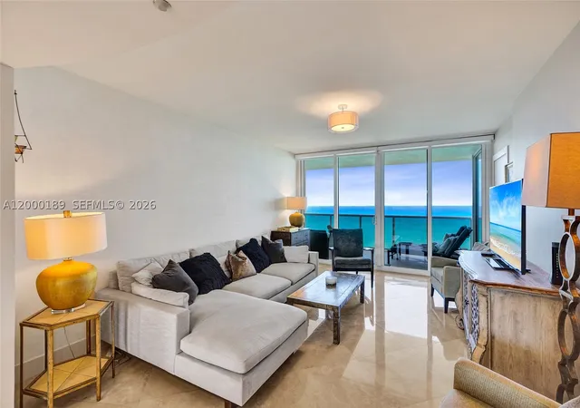 19111-collins-ave-2703-sunny-isles-beach-fl-33160/hzid_8f7ed11f