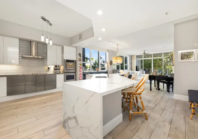 701-se-21st-ave-201-deerfield-beach-fl-33441/hzid_5a111ea3
