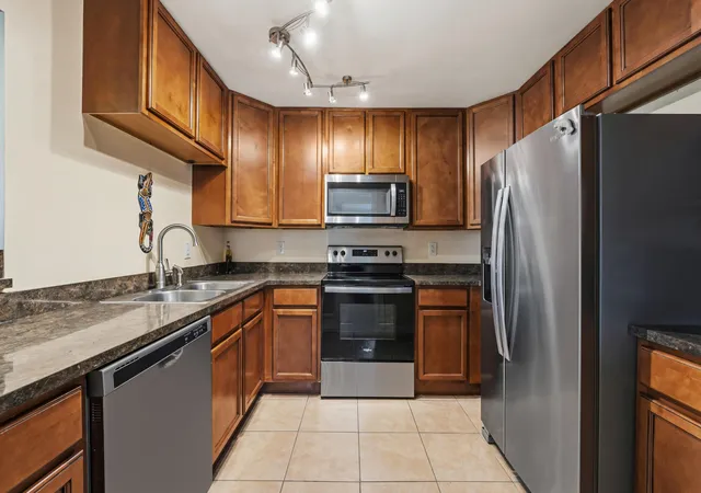 2050-oleander-blvd-1-106-fort-pierce-fl-34950/hzid_648dbe0f