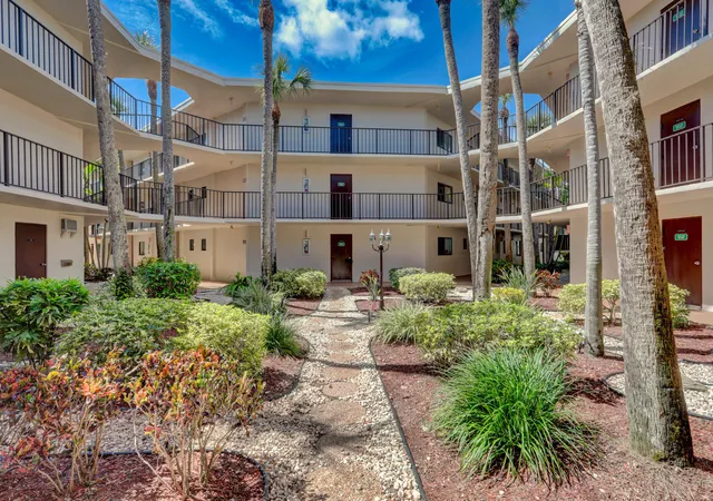 5370-las-verdes-cir-324-delray-beach-fl-33484/hzid_20ada5de