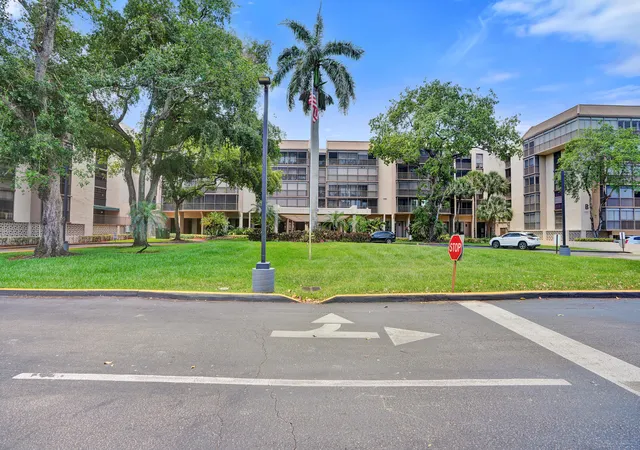 2800-n-46th-ave-a302-hollywood-fl-33021/hzid_f7d01a91