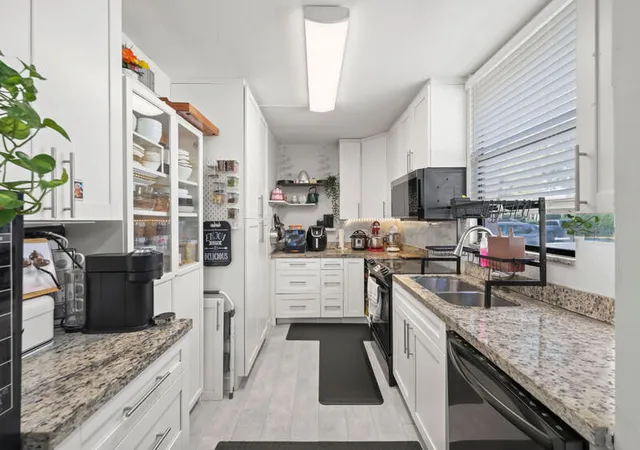 8421-forest-hills-dr-104-coral-springs-fl-33065/hzid_d2d083fa