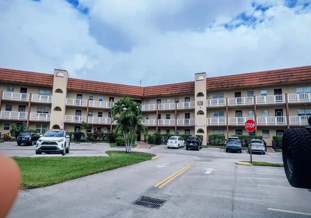 8901-sunrise-lakes-blvd-307-sunrise-fl-33322/hzid_19227698
