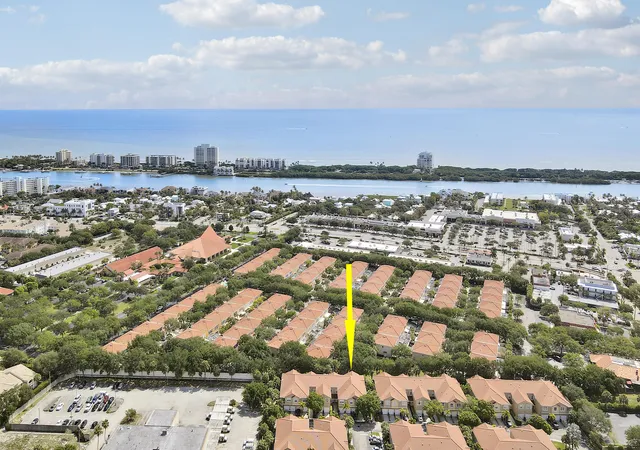 104-lighthouse-cir-h-tequesta-fl-33469/hzid_1800869c