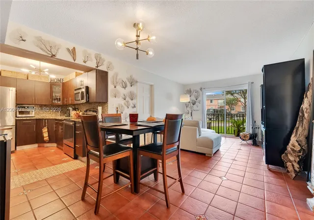 4705-nw-7th-st-101-7-miami-fl-33126/hzid_817df94c