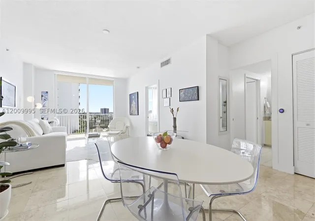 3180-coral-way-902-miami-fl-33145/hzid_30b02c8a